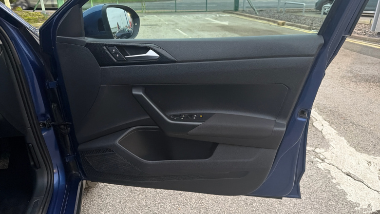 Volkswagen Taigo 1.0 TSI 110 Life 5dr DSG Petrol Hatchback